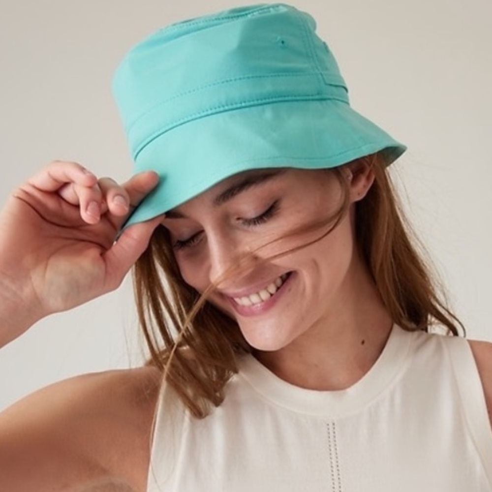 NWT Athleta Gulf Blue Bucket Hat M/L